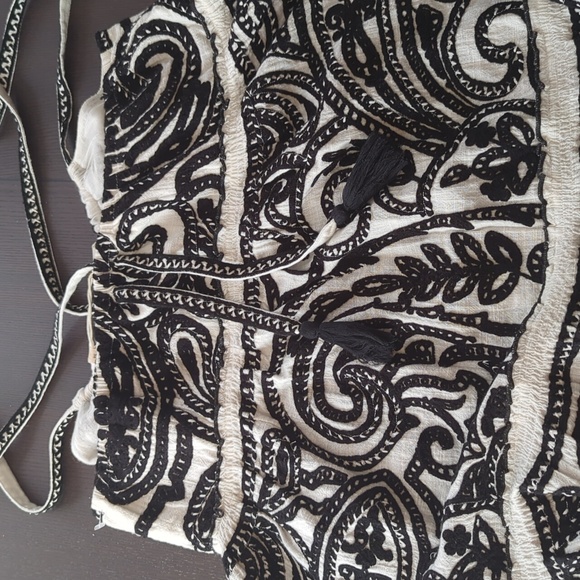 Sezane Anoka Broderie Midi Dress - Picture 4 of 15